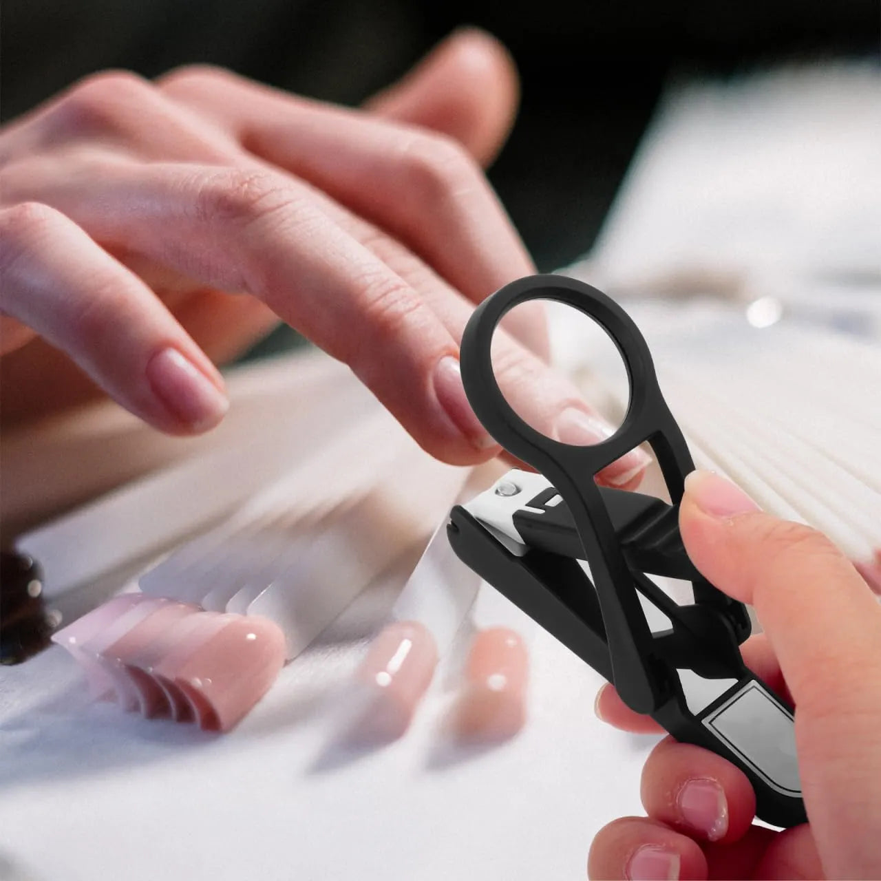 🔍Nail Clipper with Magnifying Glass